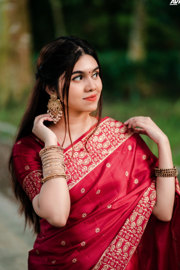 প্রিমিয়াম সিল্ক শাড়ী + ব্লাউজ পিস (Code#JP-404) - Image 10