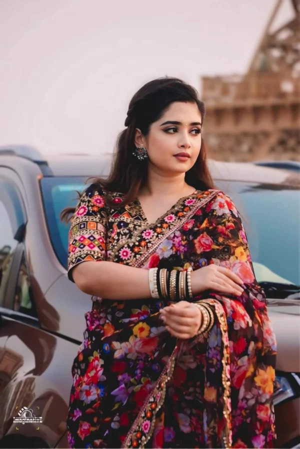প্রিমিয়াম ইন্ডিয়ান সিল্ক পার্টি শাড়ী + ব্লাউজ পিস (Code#NB-25) - Image 8