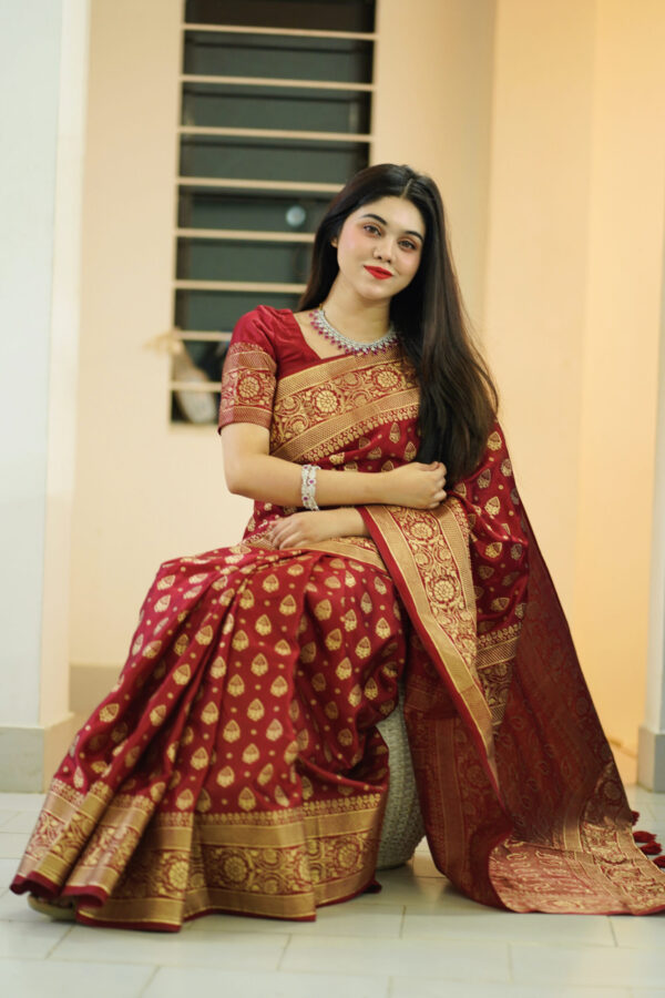 জাপানি সিল্ক কাতান শাড়ি+ ব্লাউজ পিস  (Code#JP-413) - Image 1