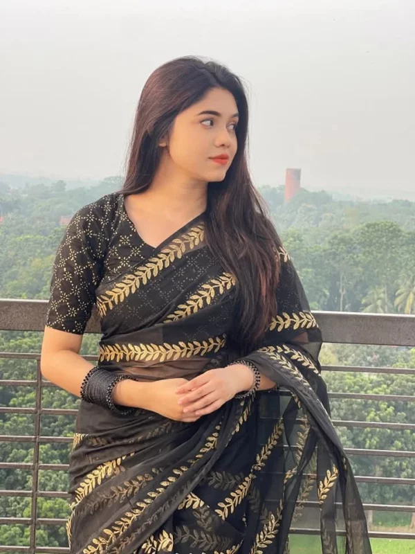 প্রিমিয়াম সেমি মসলিন শাড়ী + ম্যাচিং ব্লাউজ পিচ (Code#SM-415) - Image 2