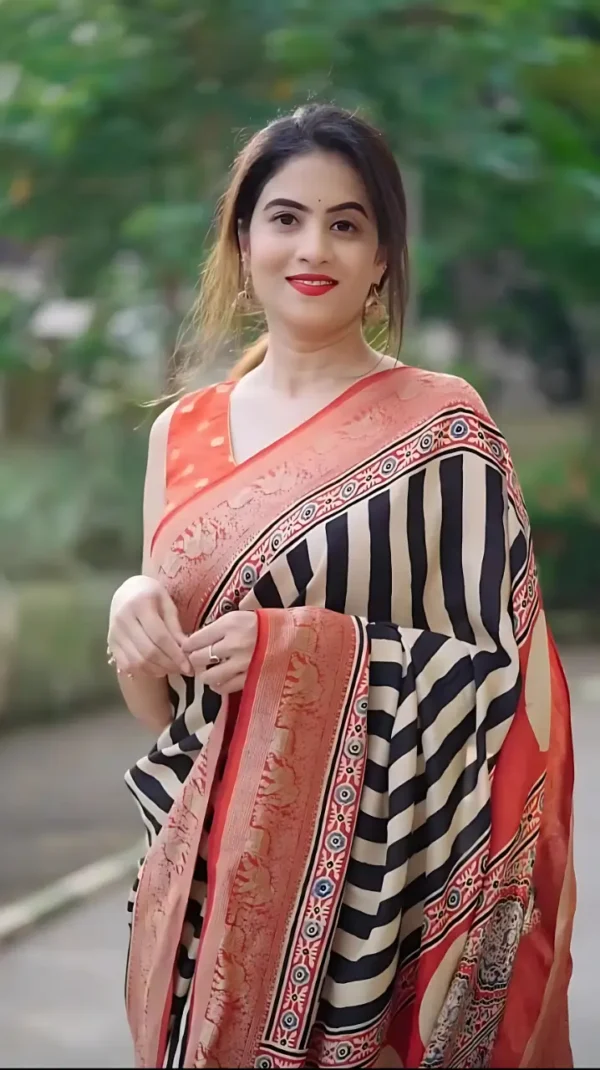 প্রিমিয়াম হাফ সিল্ক শাড়ি+ব্লাউজ পিছ - Image 1