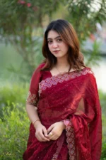 প্রিমিয়াম ইন্ডিয়ান স্টোনের জর্জেট পার্টি শাড়ি (লাল মেরুন) - Image 2