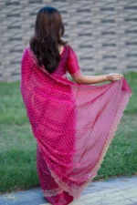 প্রিমিয়াম ইন্ডিয়ান স্টোনের জর্জেট পার্টি শাড়ি (রাণী গোলাপী ) - Image 3