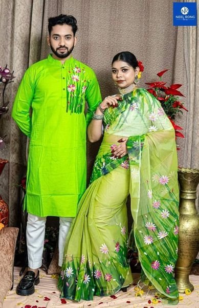 এক্সক্লুসিভ হ্যান্ড প্রিন্টেড কালারফুল ম্যাচিং কাপল শাড়ি অ্যান্ড পাঞ্জাবি সেট